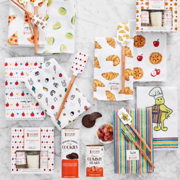 Williams Sonoma Apple Cider No Kid Hungry Soap Lotion Candle Gift Set - Picture 10 of 10